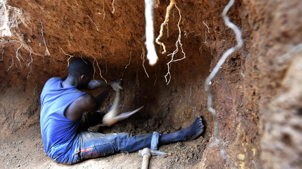 Côte d&rsquo;Ivoire : l&rsquo;orpaillage illégal s&rsquo;intensifie malgré les démantèlements, les autorités renforcent la riposte