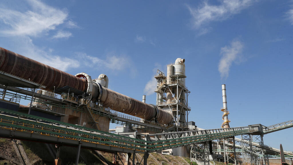 Zimbabwe : la première usine de transformation du lithium marque un tournant économique majeur