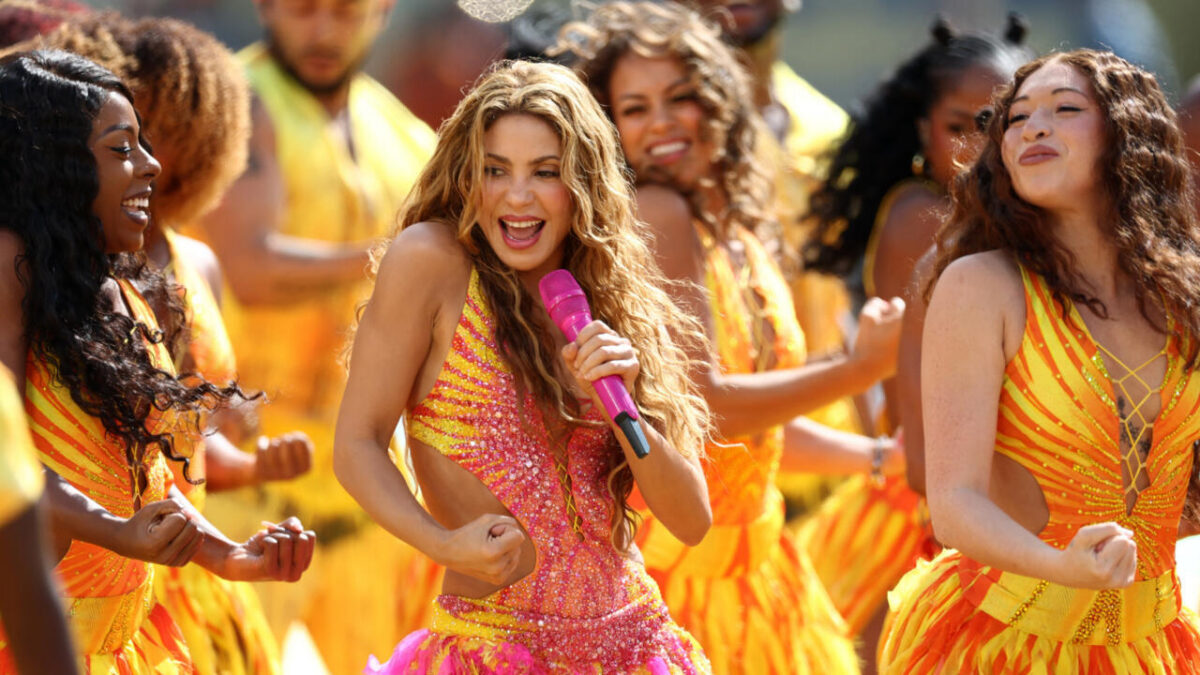 Shakira, phénomène mondial : la chanteuse colombienne enflamme la finale de la Coupe du Monde 2026