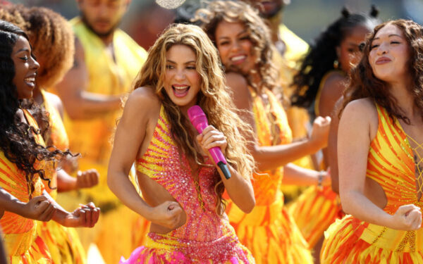 Shakira, phénomène mondial : la chanteuse colombienne enflamme la finale de la Coupe du Monde 2026