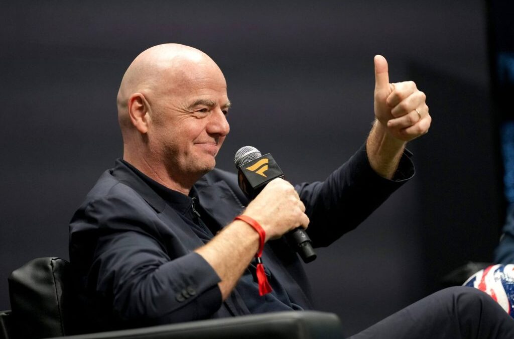 Mondial 2026 : Infantino défend l&rsquo;organisation face aux critiques