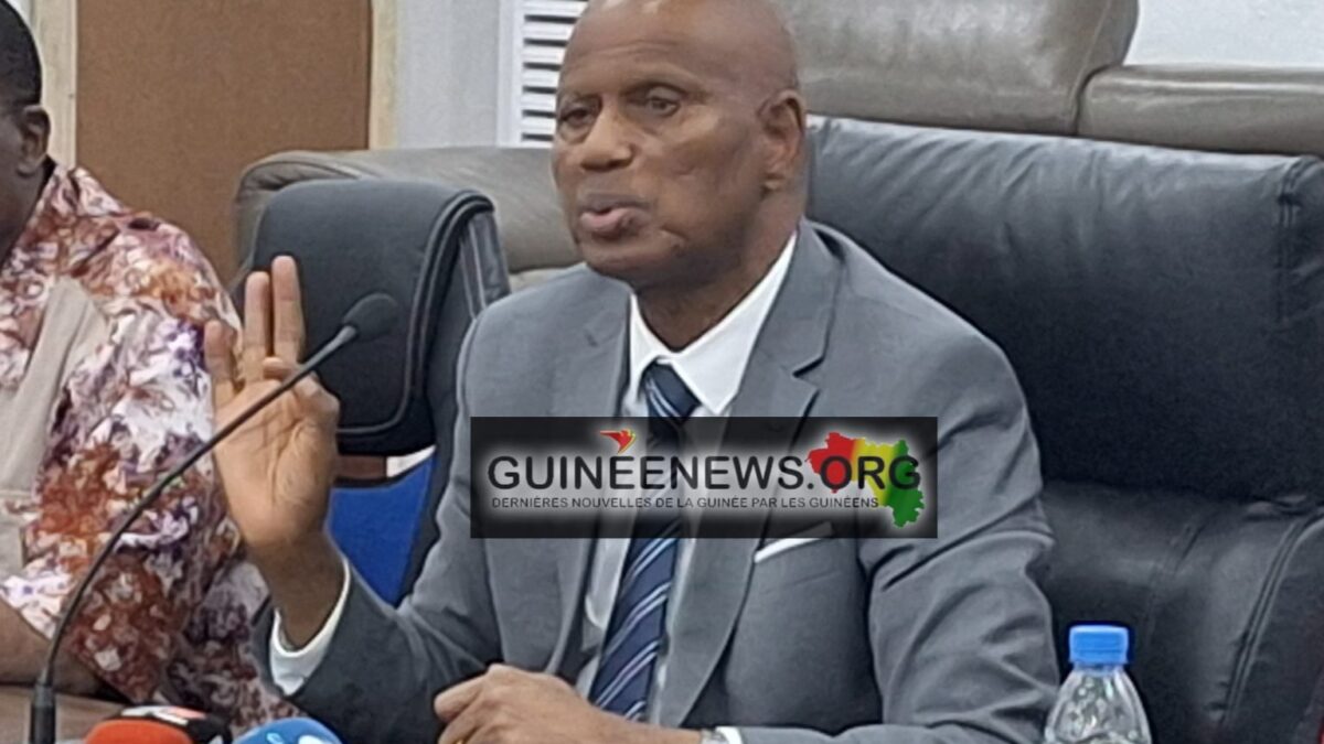 Guinée : la HAC restaure la liberté d&rsquo;exercice de trois journalistes
