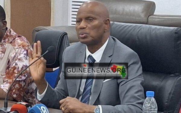 Guinée : la HAC restaure la liberté d&rsquo;exercice de trois journalistes
