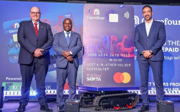 Kenya : Carrefour, KCB Bank et Mastercard lancent une carte prépayée pour maîtriser le budget courses