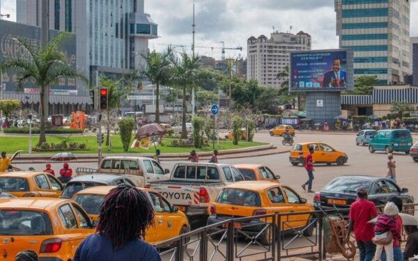 Cameroun : 5 000 milliards de FCFA gelés, une énigme budgétaire qui paralyse l&rsquo;investissement public