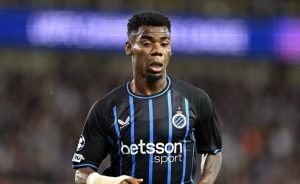 Raphael Onyedika : le transfert du milieu nigérian vers l&rsquo;Eintracht Francfort