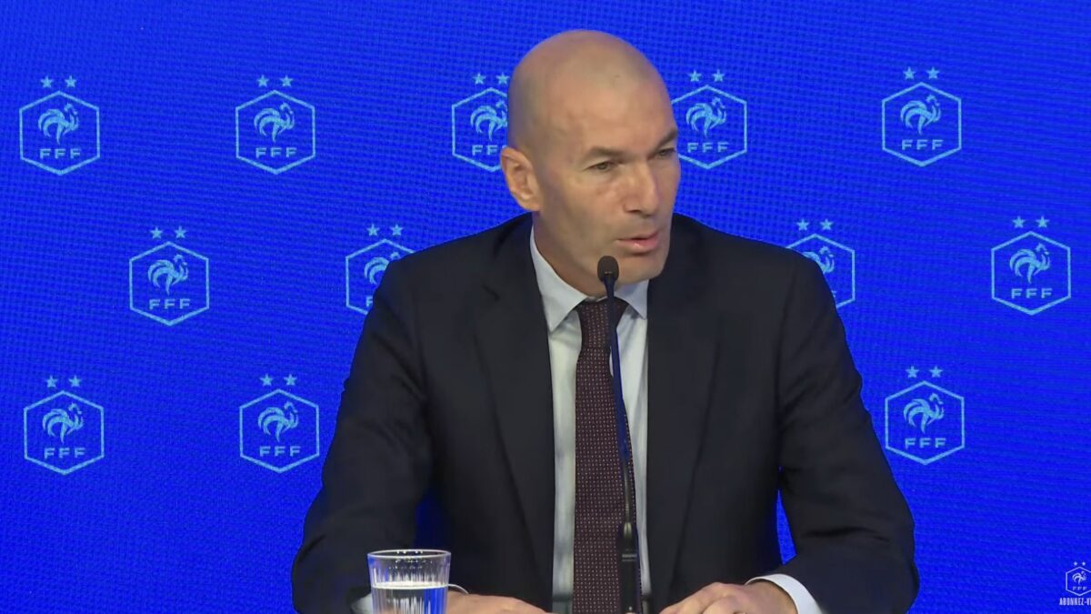 Zinédine Zidane prend les rênes de l&rsquo;équipe de France : un retour symbolique au sommet du football