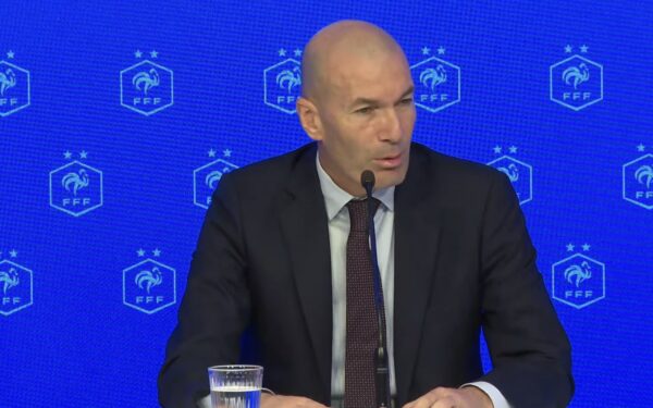 Zinédine Zidane prend les rênes de l&rsquo;équipe de France : un retour symbolique au sommet du football