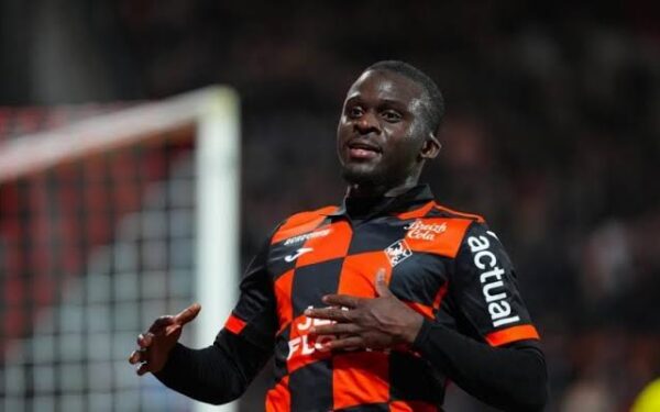 Bamba Dieng : Le buteur sénégalais prêt à relancer sa carrière en Turquie