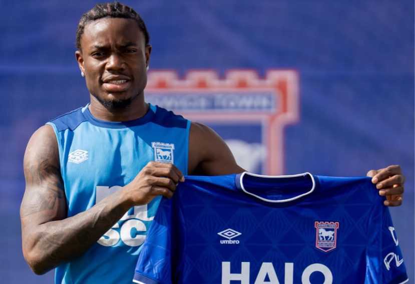 Abdul Fatawu : le talent ghanéen poursuit son ascension en Premier League anglaise