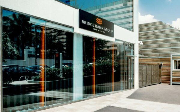 Bridge Bank à la BRVM : quand une levée de fonds éclair soulève des questions sur la dynamique des marchés financiers africains