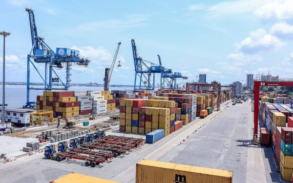 Cameroun : quand les milliards de l&rsquo;aide au développement restent bloqués