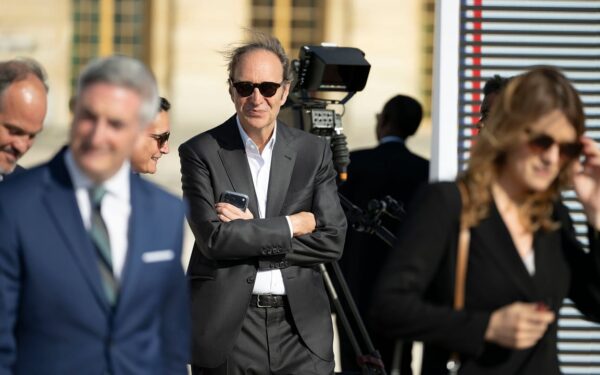 Xavier Niel fait son retour discret en Afrique via Vodafone