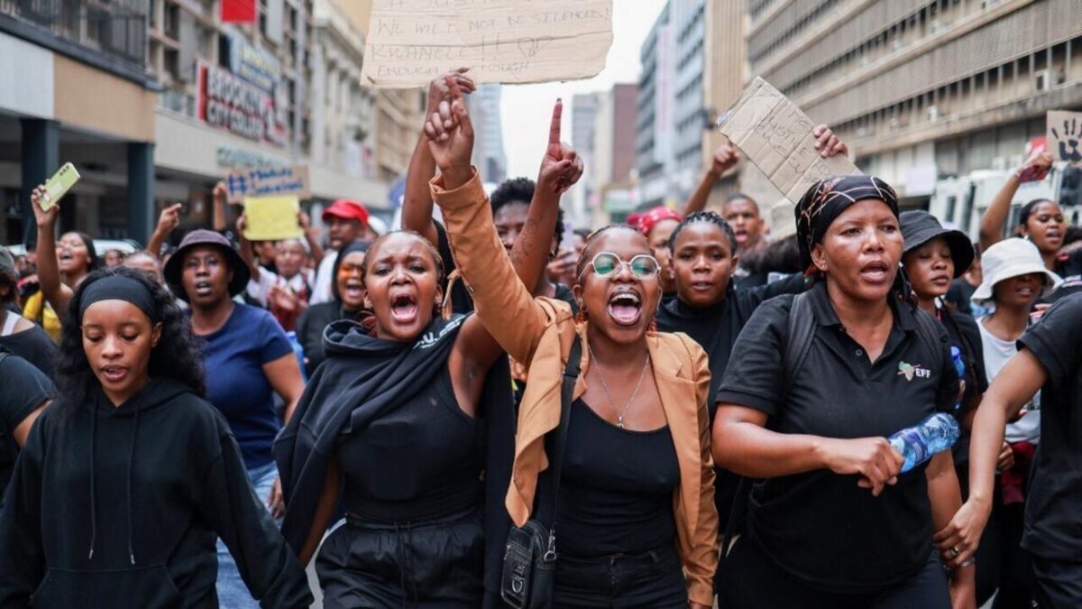 Afrique du Sud : 70 ans après la marche de Pretoria, les conquêtes des femmes restent en suspens
