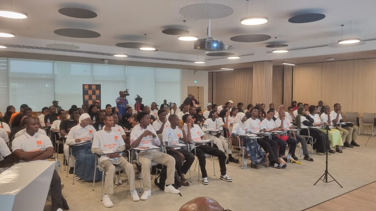 Orange Digital Center aide les jeunes à se préparer aux métiers de demain