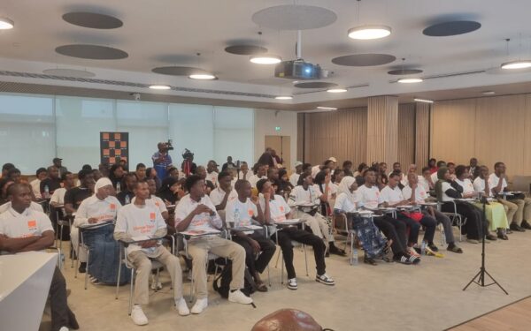 Orange Digital Center aide les jeunes à se préparer aux métiers de demain
