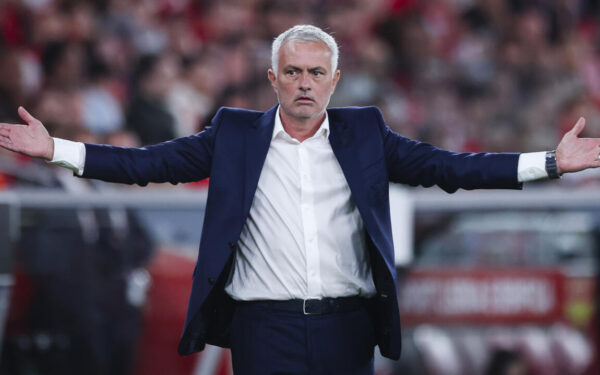 La Liga en suspense : Mourinho face à Rodri et Hansi Flick