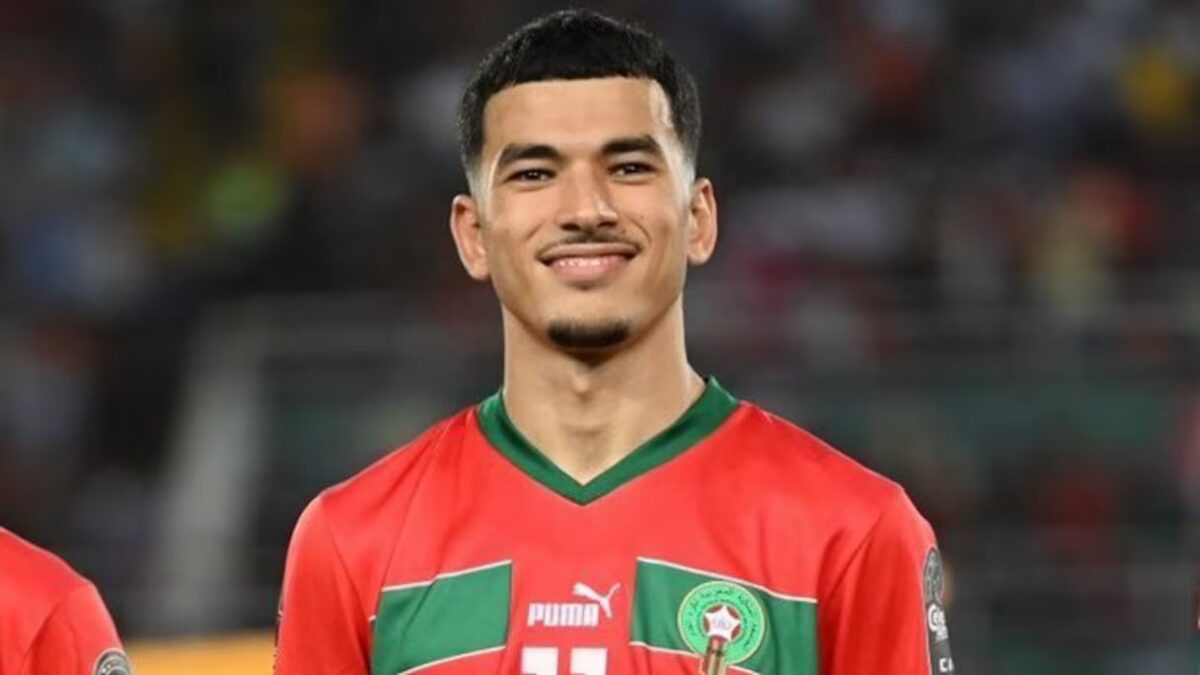 Zakaria El Ouahdi : l&rsquo;arrière marocain qui fait la course aux grands clubs européens