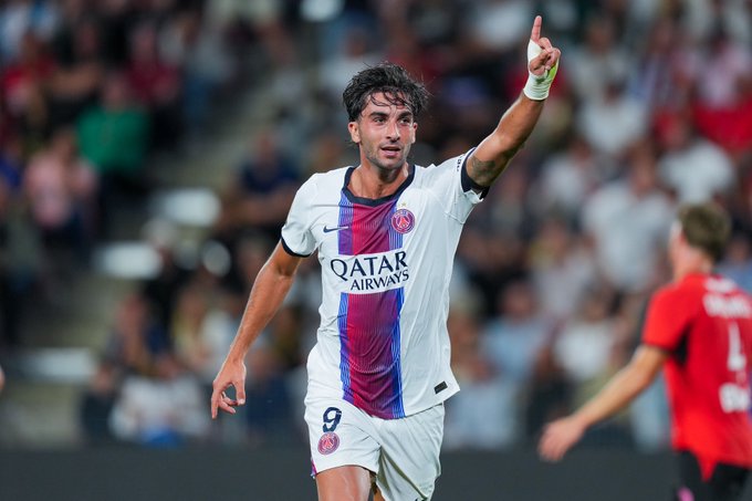 Ferran Torres inscrit son nom au PSG comme Mboma et Ibrahimovic