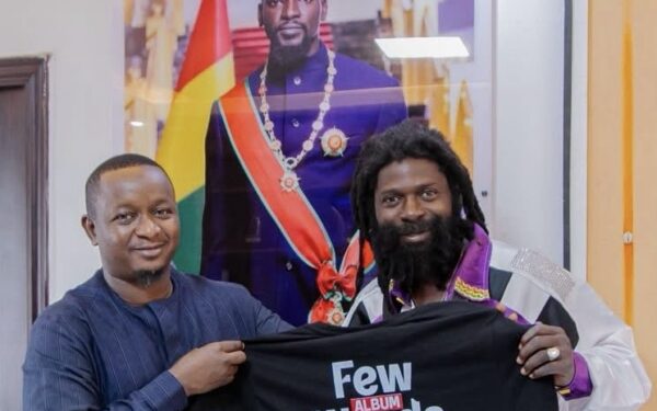 Takana Zion et le ministre Moussa Moïse Sylla esquissent une vision partagée du reggae guinéen