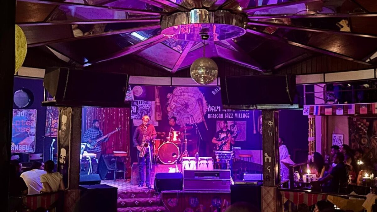 À Addis-Abeba, l&rsquo;African Jazz Village ravive la flamme de l&rsquo;éthio-jazz