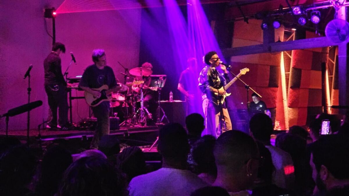 Mahmundi : quand la Brésilienne réinvente les frontières entre rock, électro et poésie