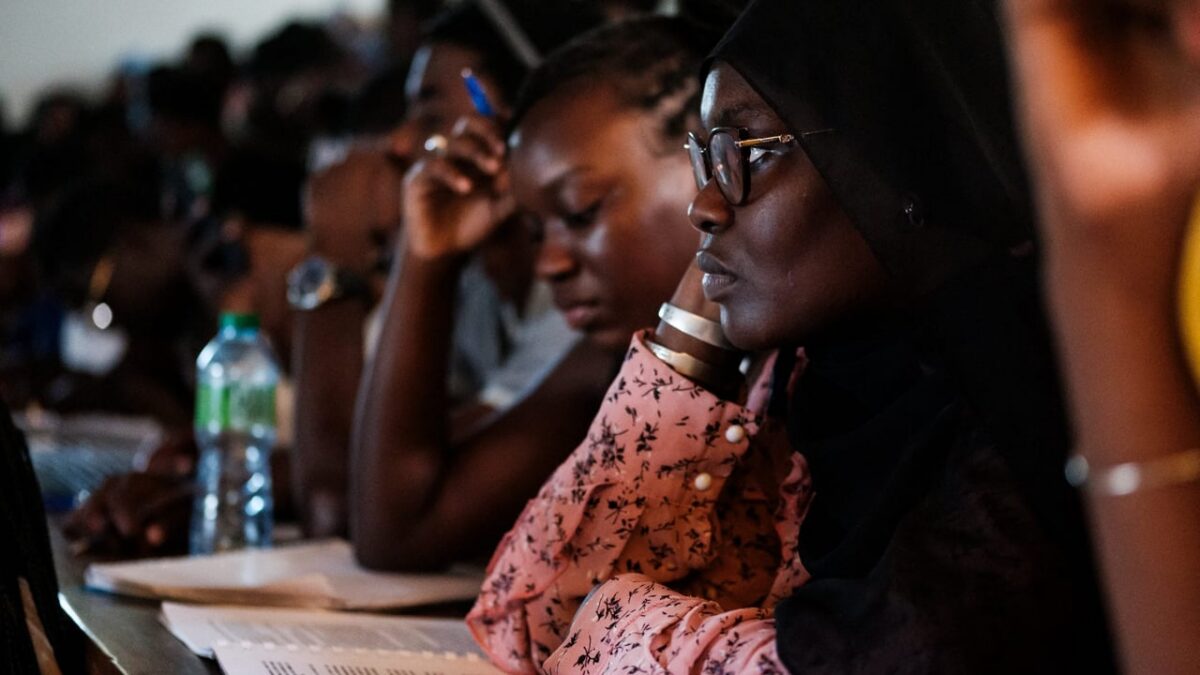 Démocratie à réinventer : la Gen Z africaine redessine ses priorités politiques