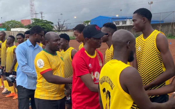 Mini-football à Conakry : treize communes en piste pour un championnat qui s&rsquo;organise