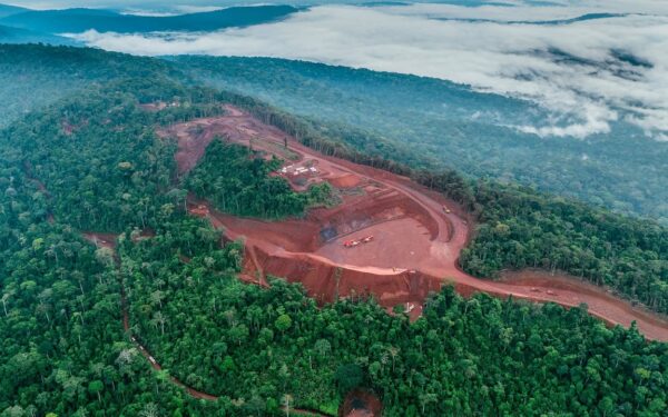 Fer du Gabon : Fortescue pousse pour contrôler l’infrastructure, Libreville résiste