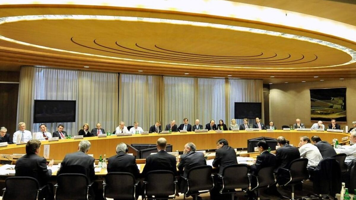 Le Financial Stability Board : comment influencer l&rsquo;économie mondiale sans édicter une seule loi