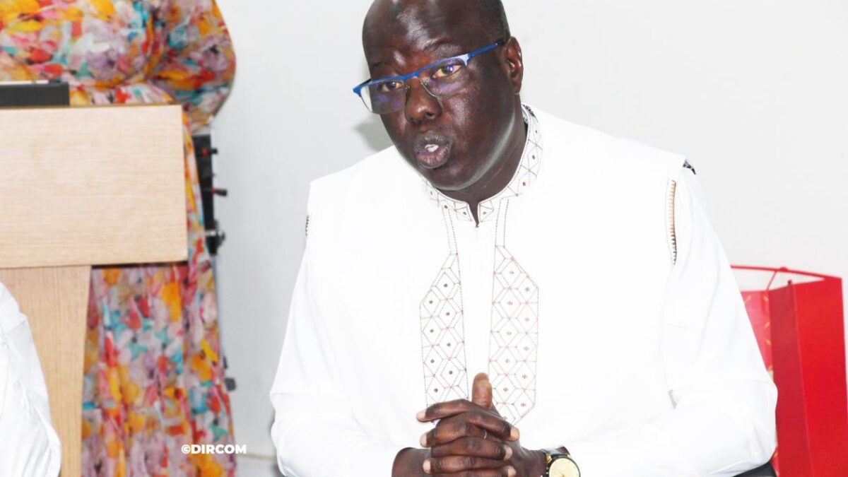 L&rsquo;ESP du Sénégal face à l&rsquo;enjeu de sa transformation : nouveau leadership pour une école polytechnique en quête de pertinence