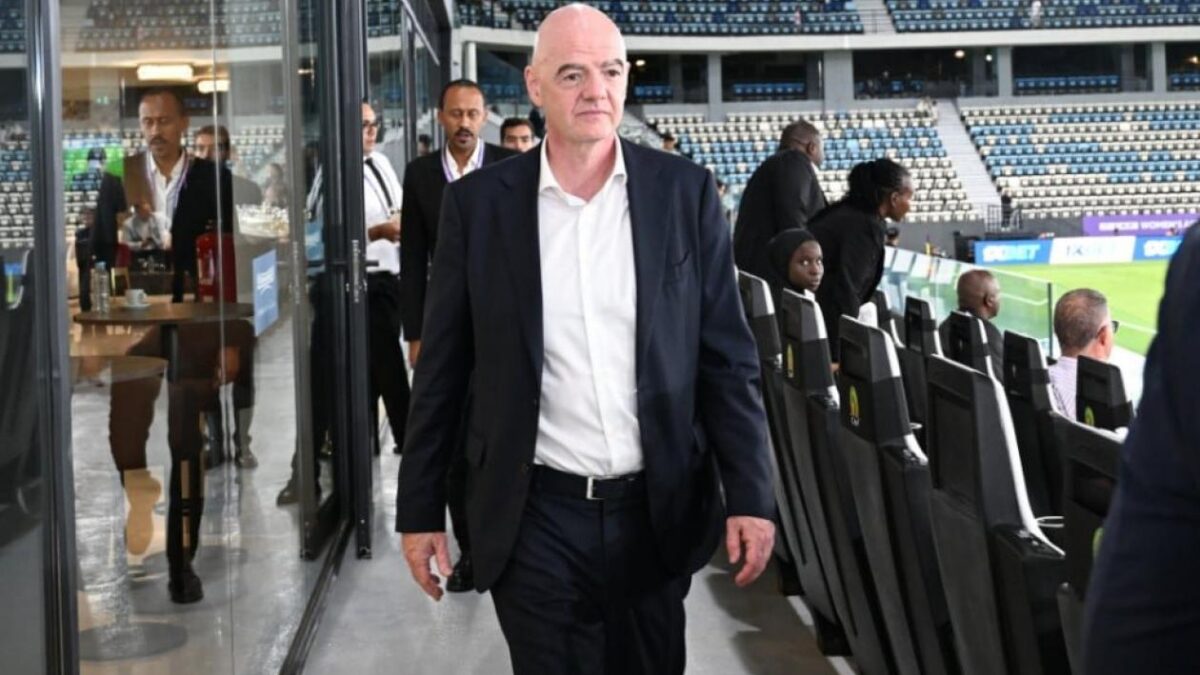 Infantino visé par une offensive diplomatique : la Norvège demande son départ de la FIFA
