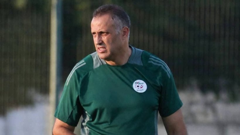 Algérie : Hemdani engage les Fennecs vers une nouvelle ère face à la Zambie