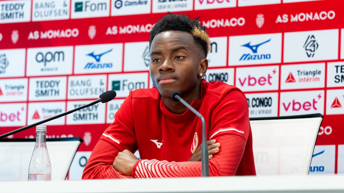 Simon Adingra : l&rsquo;Ajax en négociations avancées pour recruter l&rsquo;ailier ivoirien