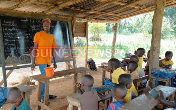 Sombadé : des élèves dans l&rsquo;attente d&rsquo;une école digne de ce nom