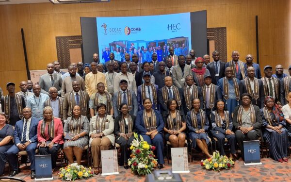 UEMOA : 26 cadres bancaires formés aux enjeux du numérique par le COFEB