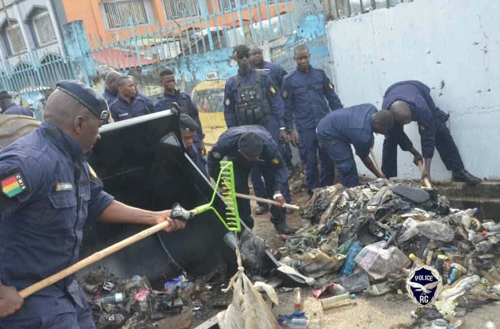 Conakry : les forces de sécurité mobilisées pour l&rsquo;assainissement