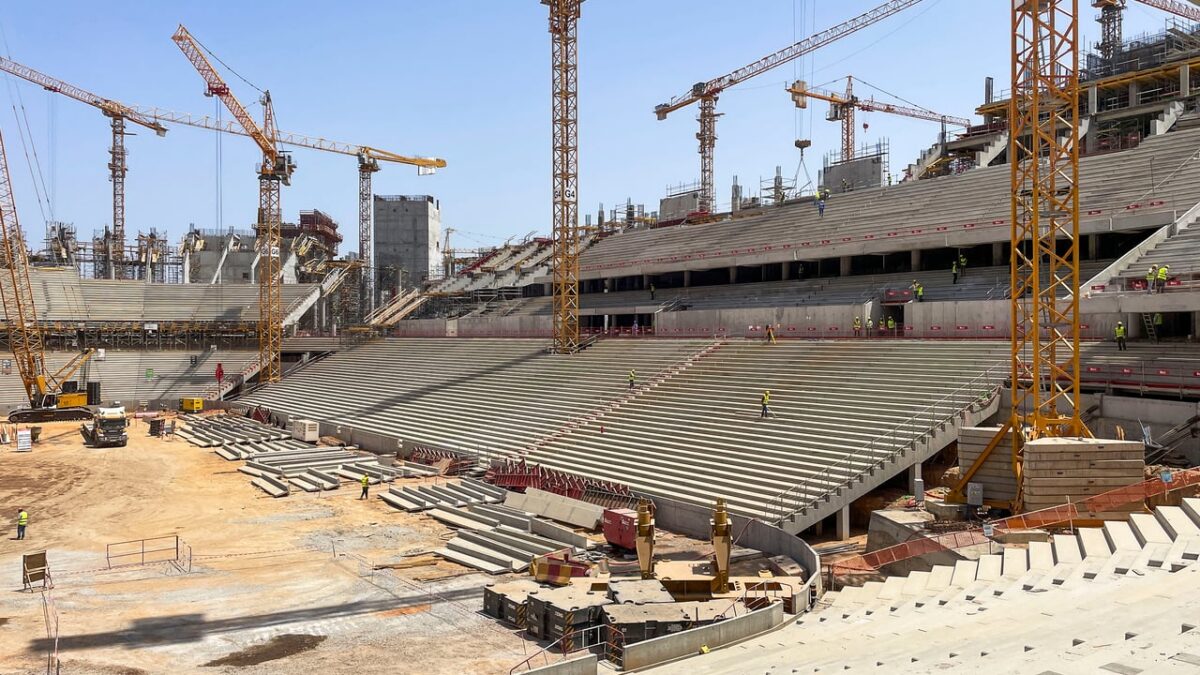 Stade Hassan-II : les enjeux économiques d&rsquo;un projet colossal